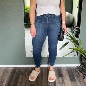 Good American skinny jeans, size 8